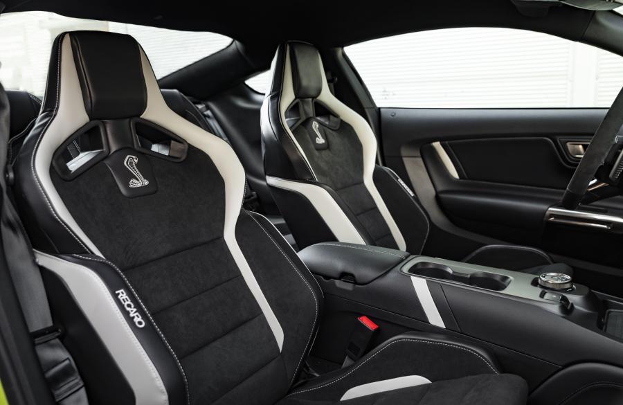 Детали интерьера Shelby Mustang GT500 by Peicher 2020 года  (фото 15 из 26)